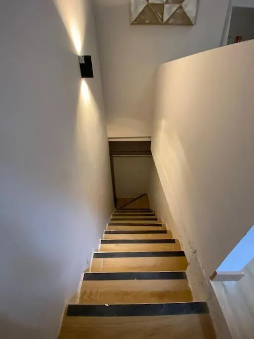 At 20' by Metro from the city centre (C) Apartamento en Av. América-1
