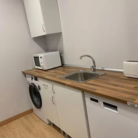 At 20' by Metro from the city centre (C) Apartamento en Av. América-3